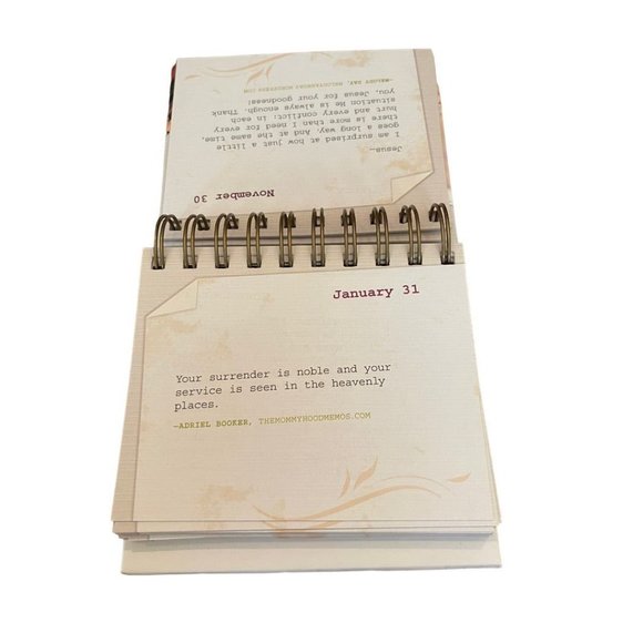 The Art of Motherhood (in)courage Everyday Inspirations Perpetual Calendar - Picture 7 of 9